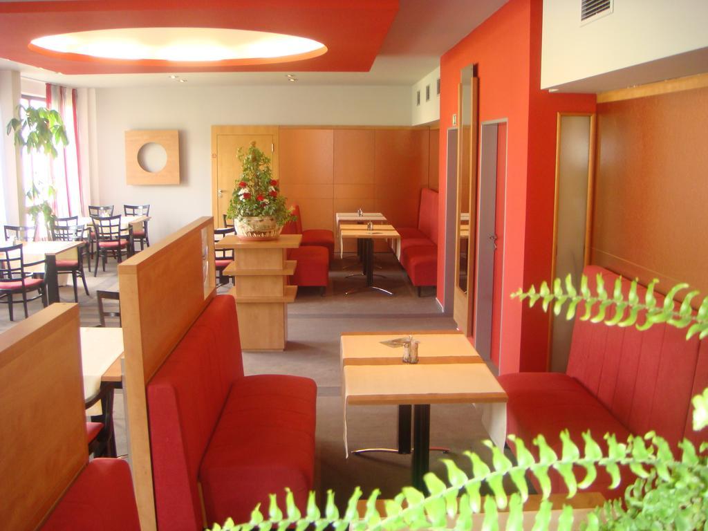 Hotel Steiger Krnov Exterior photo